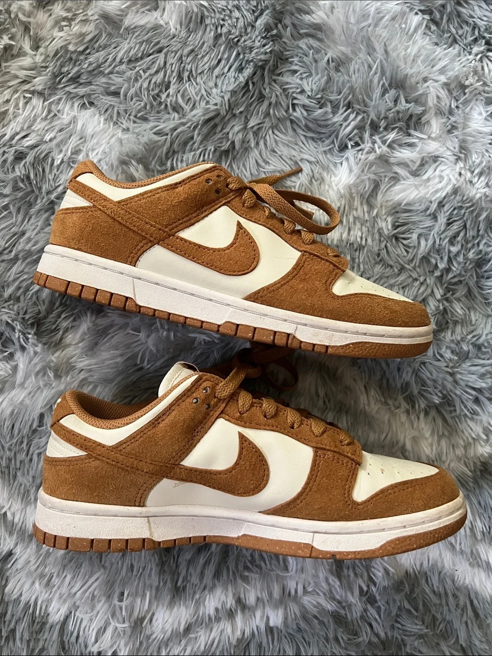 Nike Suede Brown and Cream Low-Top Sneakers - Picture 5 of 8
